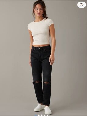 Black High-Rise Mom Jean